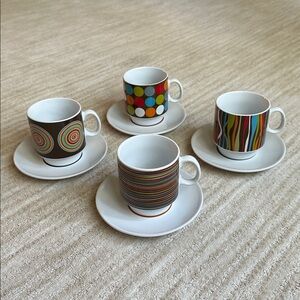 Set 4 Multicolor Retro Caribou Coffee Stacking Coffee Tea Mugs and Saucers